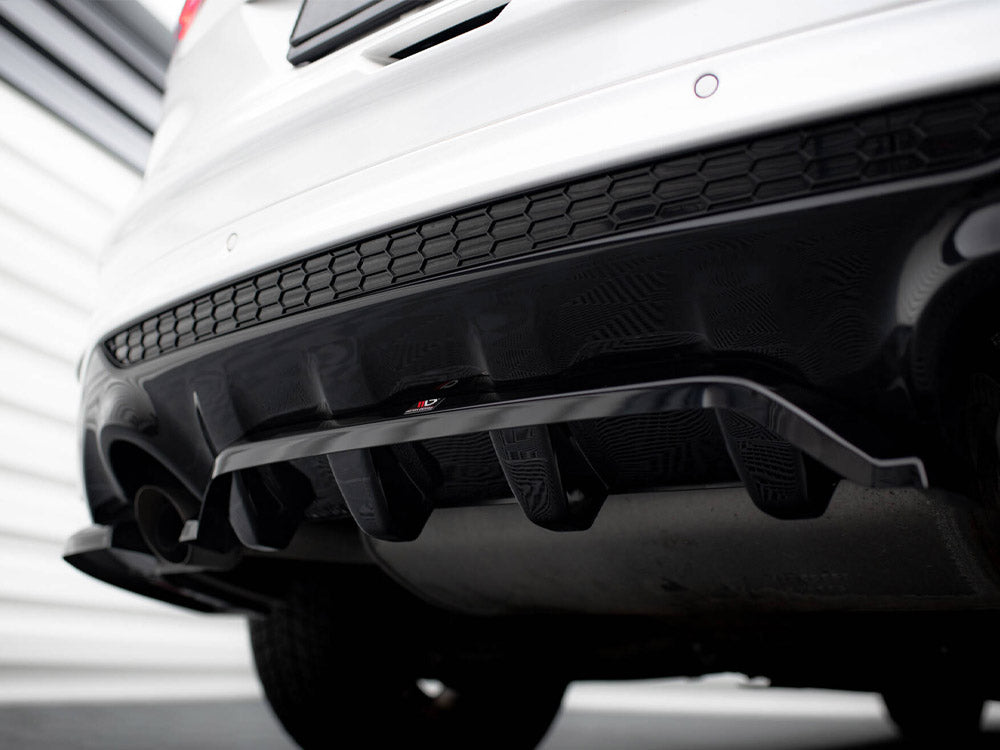Central Rear Splitter (Vertical Bars) compatible with Ford Kuga ST-Line Mk2