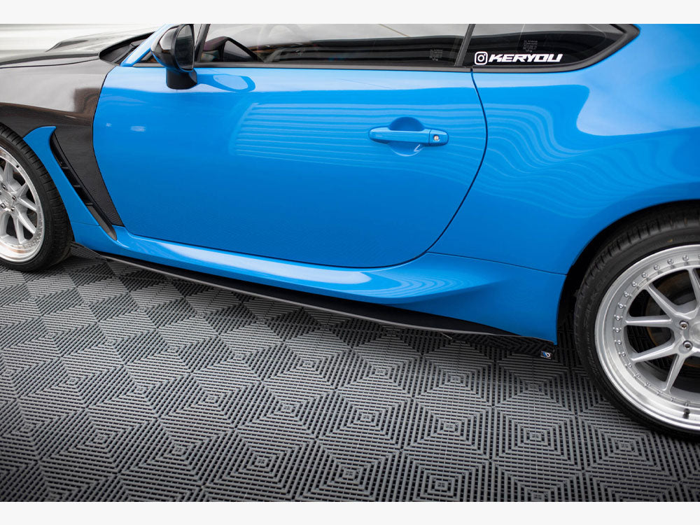 Street PRO Side Skirts Diffusers V.1 + Flaps compatible with Toyota GR86 Mk1