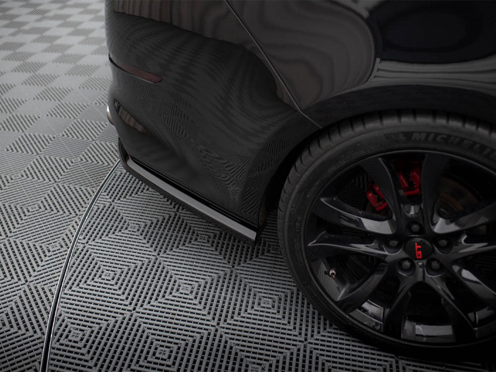Central Rear Splitter (Vertical Bars) compatible with Kia Optima Mk3
