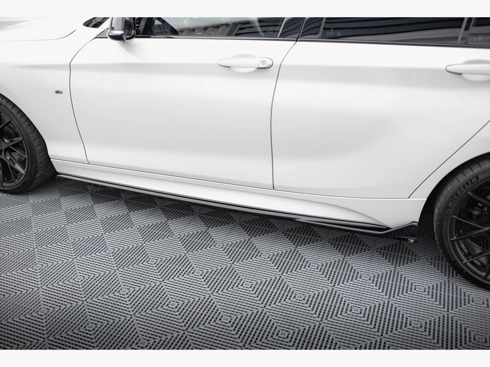 Side Skirts Diffusers V.3 CSL Look compatible with BMW 1 M-Pack / M140i F20 Facelift