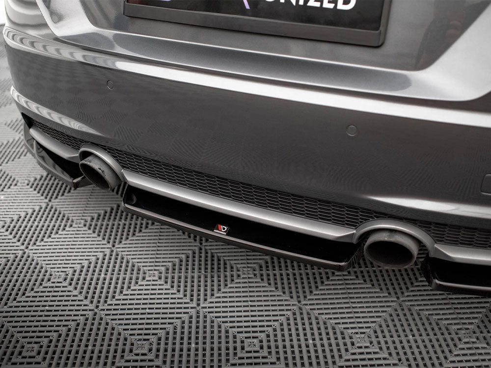 Central Rear Splitter compatible with Audi TT S Line 8S