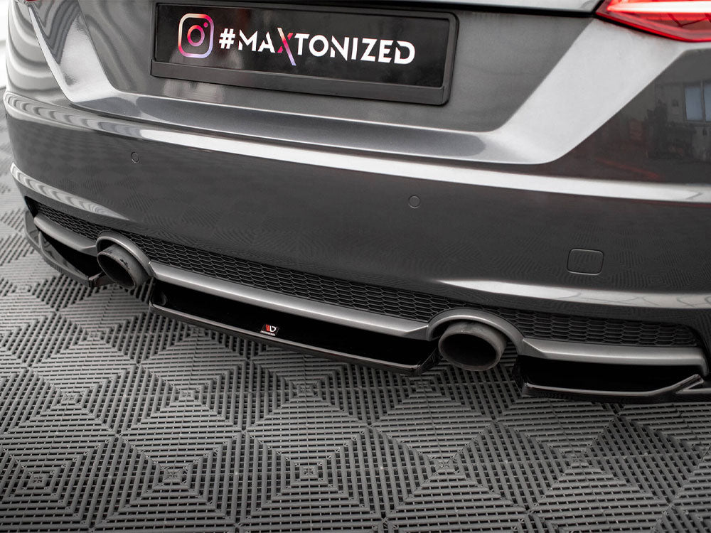 Central Rear Splitter compatible with Audi TT S Line 8S