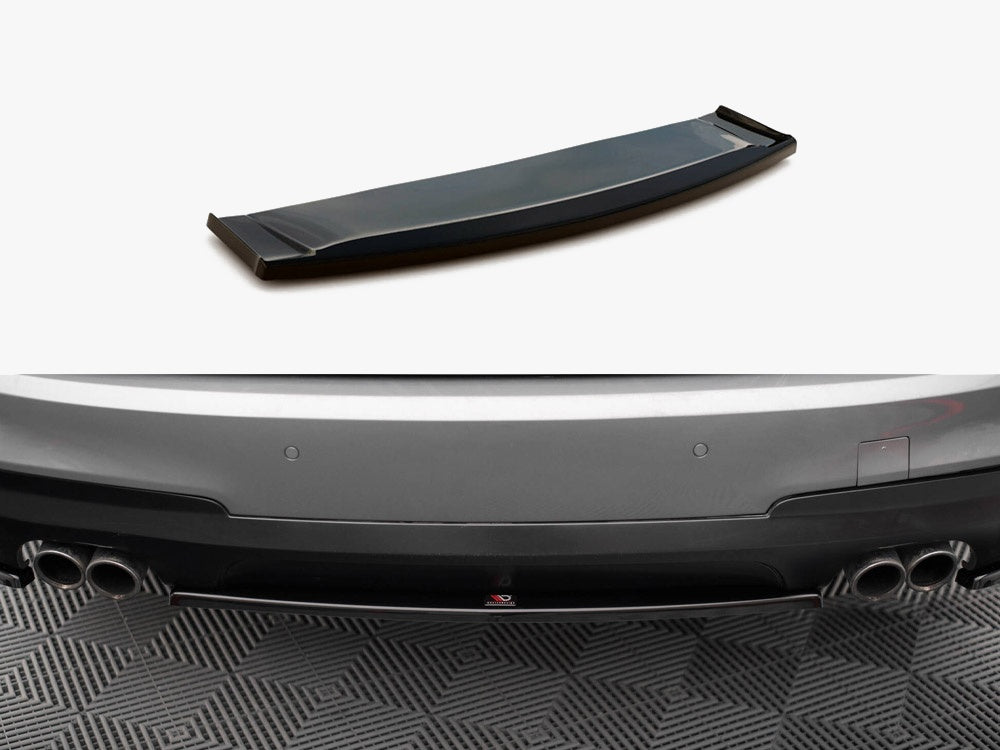 Central Rear Splitter compatible with BMW 5 GT M-Pack F07
