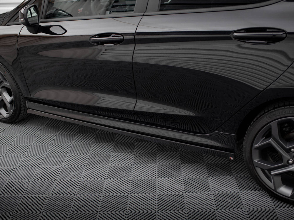 Side Skirts Diffusers V.2 compatible with Ford Fiesta Mk8 ST / ST-Line