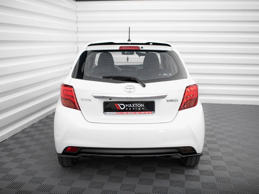 Central Rear Splitter compatible with Toyota Yaris Mk3 Facelift