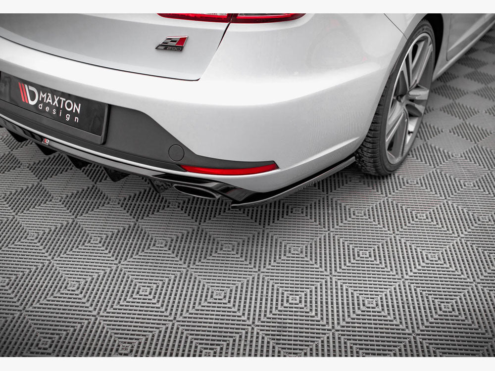 Rear Side Splitters V.2 compatible with SEAT Leon Cupra Sportstourer Mk3