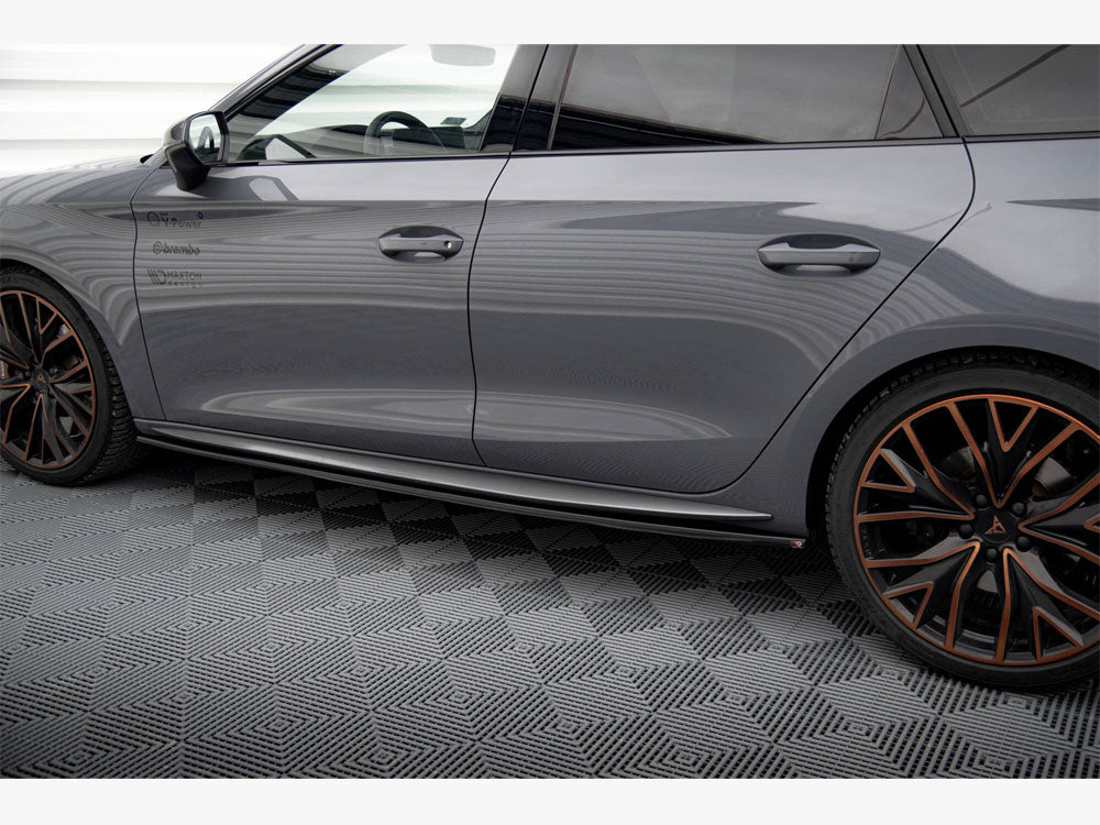 Side Skirts Diffusers compatible with CUPRA Leon Aero Mk1