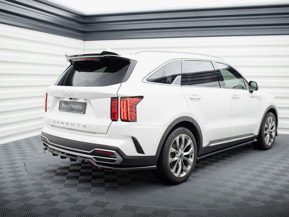 Central Rear Splitter (Vertical Bars) compatible with Kia Sorento Mk4