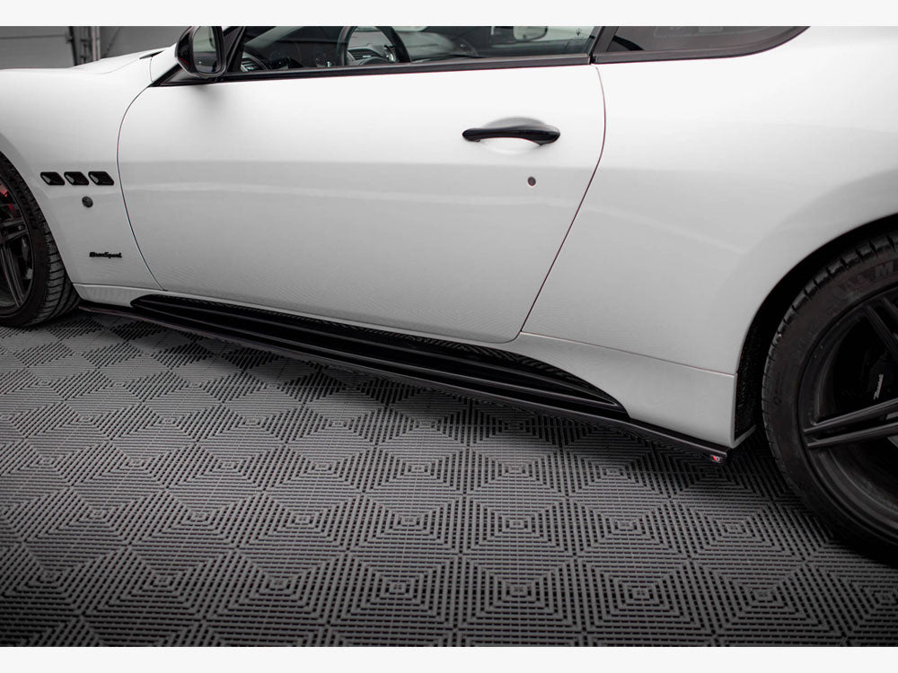 Side Skirts Diffusers compatible with Maserati Granturismo S Mk1