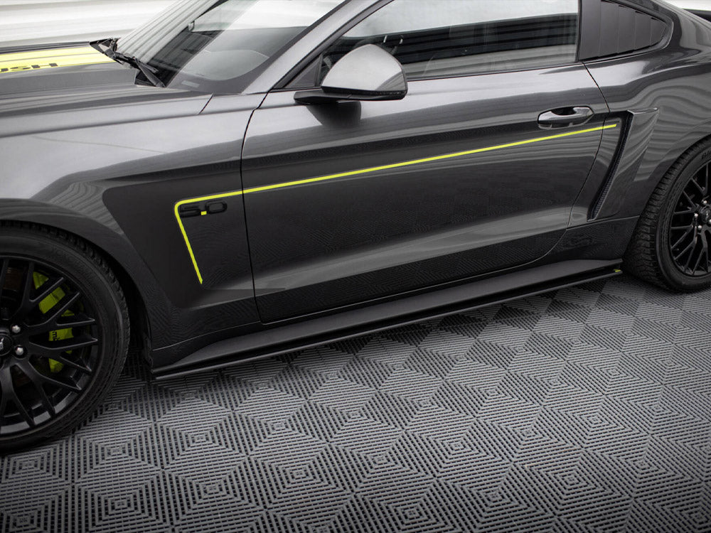 Street PRO Side Skirts Diffusers compatible with Ford Mustang GT Mk6