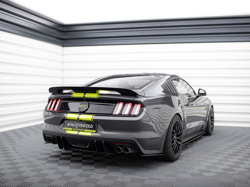 Street Pro Rear Side Splitters compatible with Ford Mustang GT Mk6