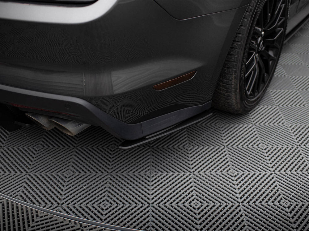 Street Pro Rear Side Splitters compatible with Ford Mustang GT Mk6