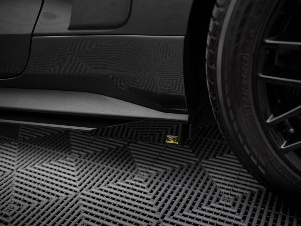 Side Flaps compatible with Ford Mustang GT Mk6