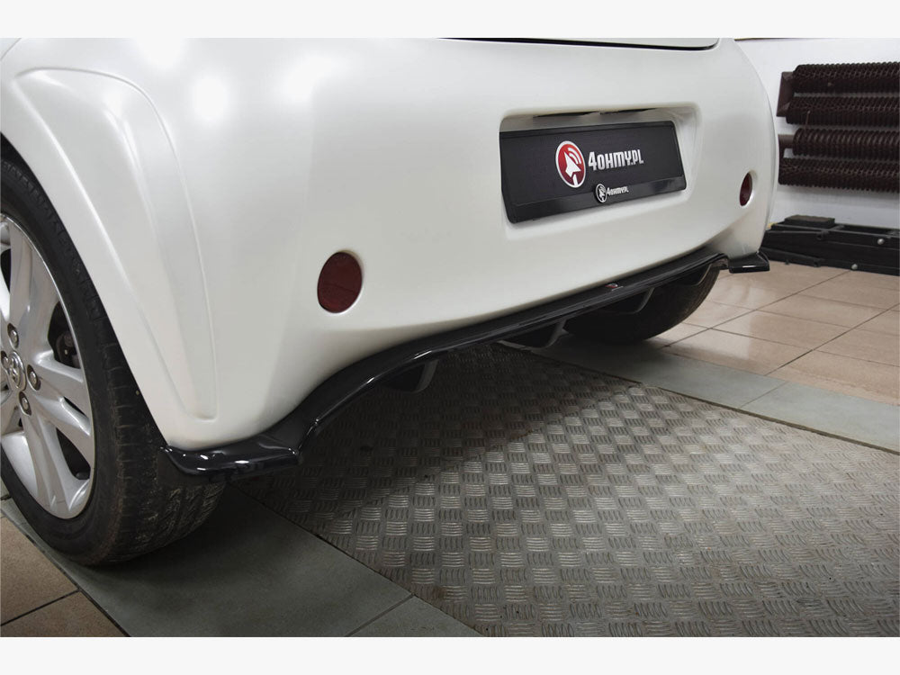 Central Rear Splitter (Vertical Bars) compatible with Toyota iQ