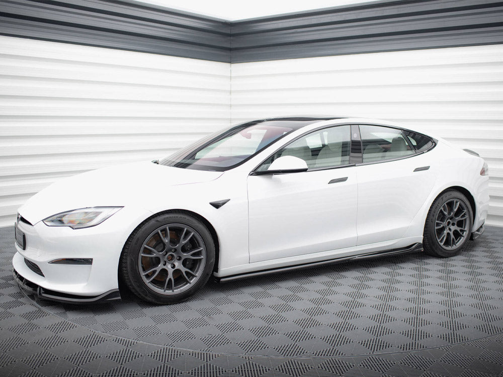 Side Skirts Diffusers V.1 compatible with Tesla Model S Plaid Mk1 Facelift