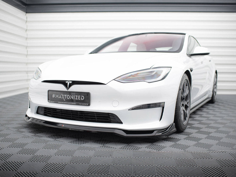 Front Splitter V.2 compatible with Tesla Model S Plaid Mk1 Facelift