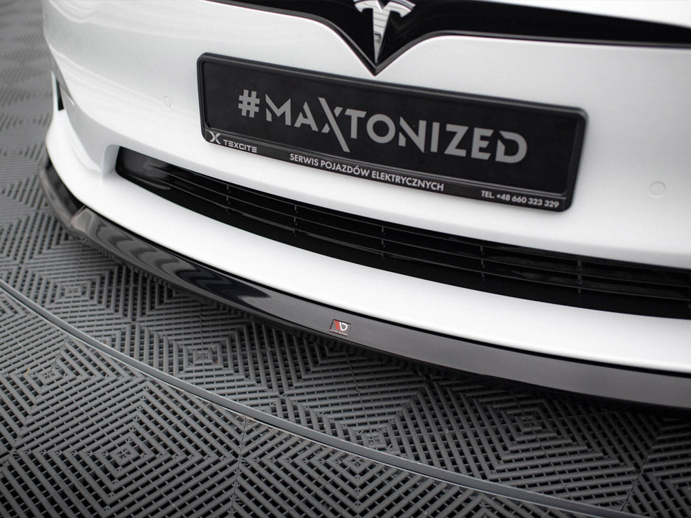 Front Splitter V.2 compatible with Tesla Model S Plaid Mk1 Facelift