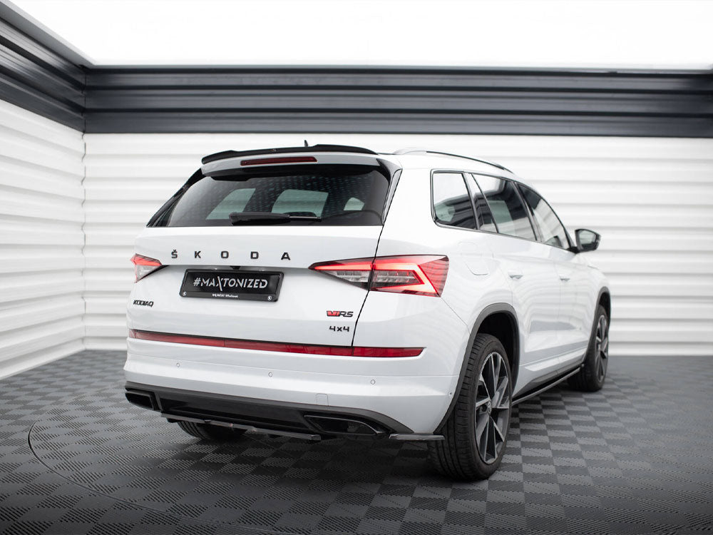 Central Rear Splitter (Vertical Bars) compatible with Skoda Kodiaq RS