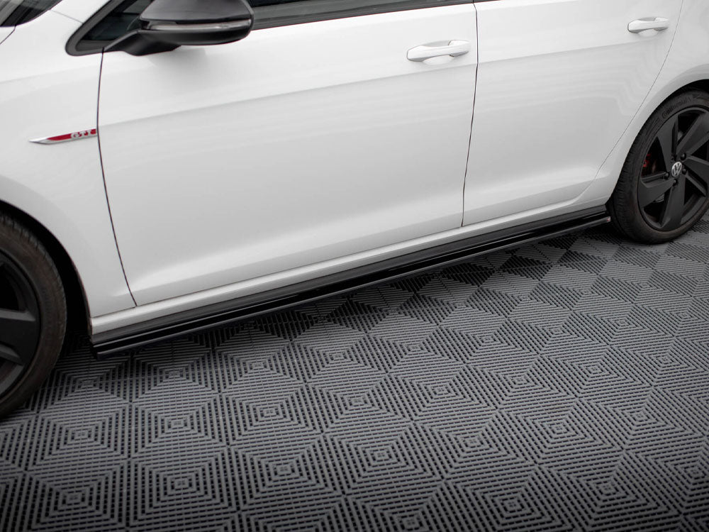 Side Skirt Diffusers V.1 compatible with Volkswagen Golf GTI / GTD Mk7 / Mk7 Facelift (wide)