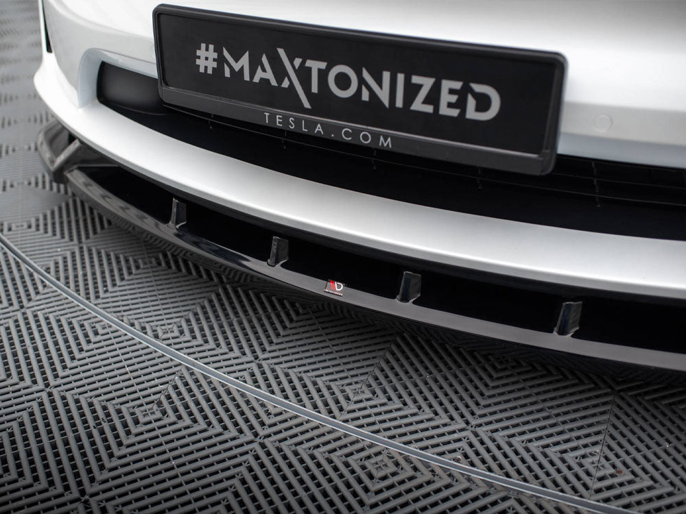 Front Splitter V.2 compatible with Tesla Model X Mk1 Facelift