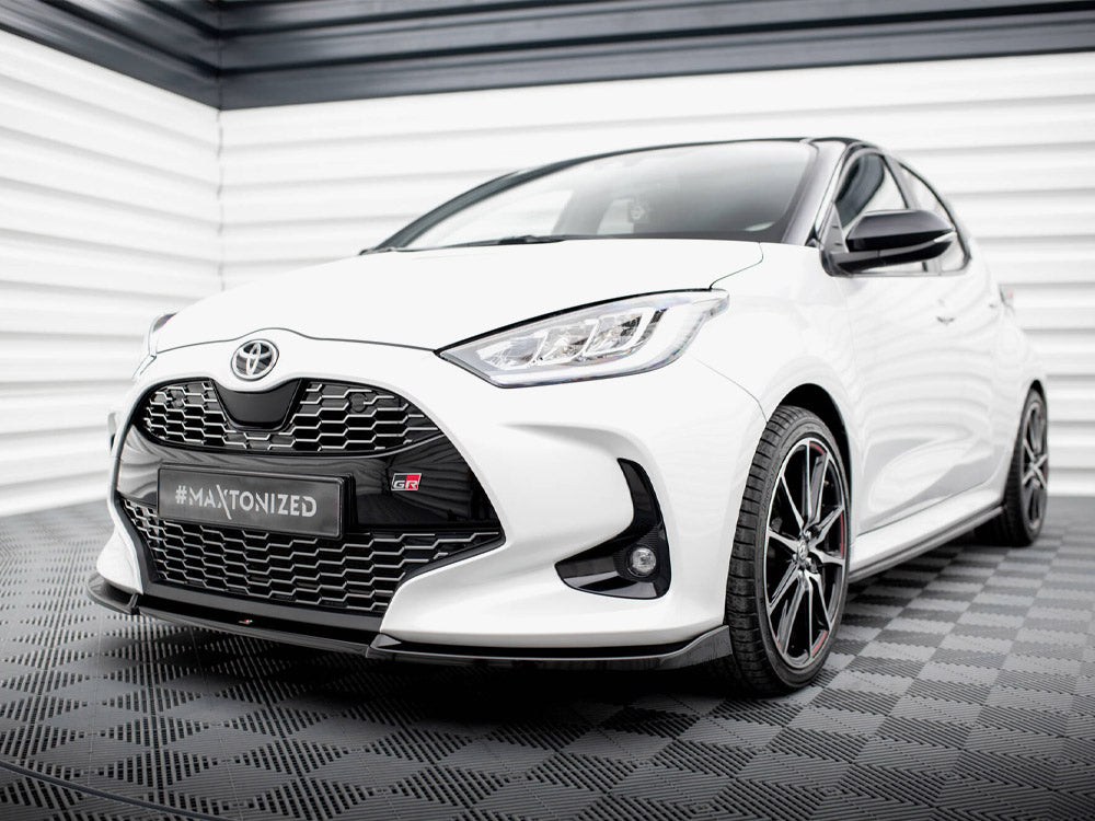 Front Splitter V.3 compatible with Toyota Yaris Mk4
