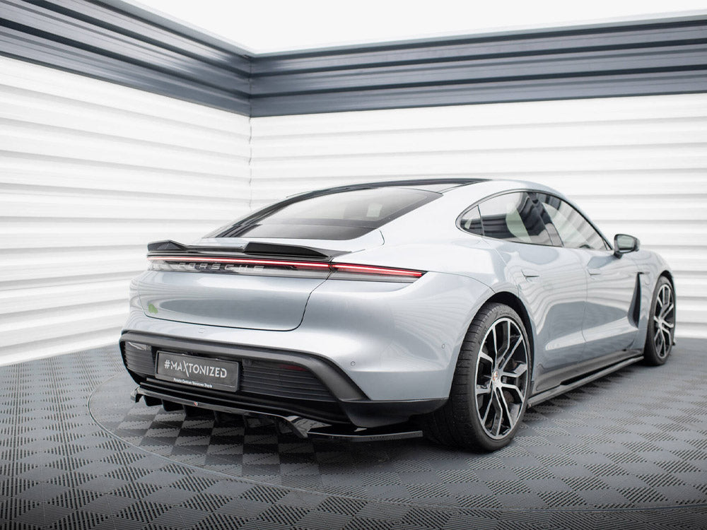 Rear Splitter (Vertical Bars) compatible with Porsche Taycan / Taycan 4 / Taycan 4S / Taycan GTS Mk1
