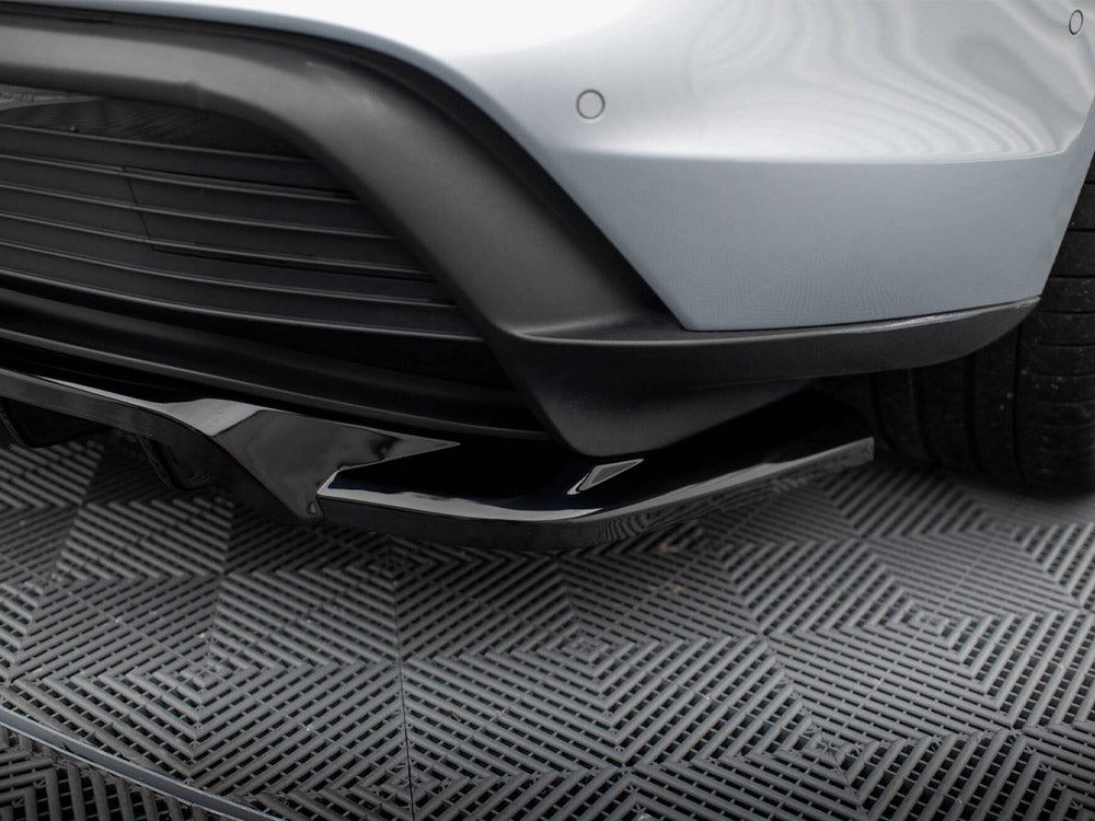 Rear Splitter (Vertical Bars) compatible with Porsche Taycan / Taycan 4 / Taycan 4S / Taycan GTS Mk1
