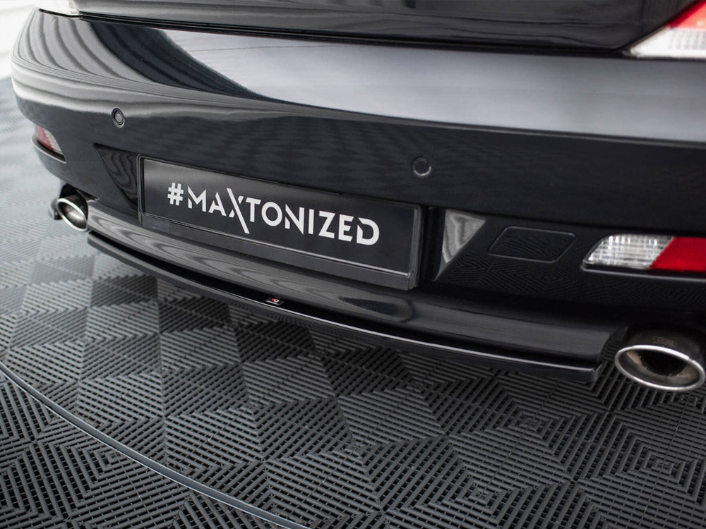 Central Rear Splitter (Vertical Bars) compatible with BMW 6 Coupe / Cabrio E63 / E64