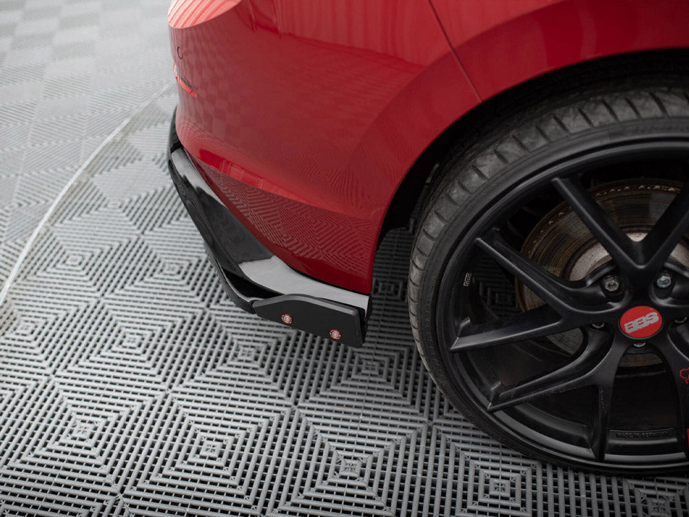 Rear Side Splitters V.4 + Flaps compatible with Volkswagen Golf GTI / GTE Mk8