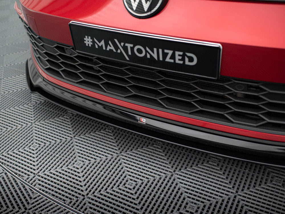 Front Splitter V.6 compatible with Volkswagen Golf GTI / GTE / GTD / R-Line Mk8