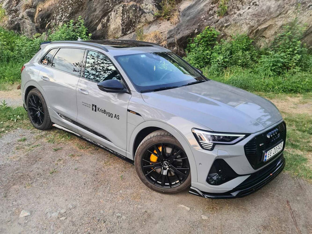Front Splitter compatible with Audi e-tron S Line