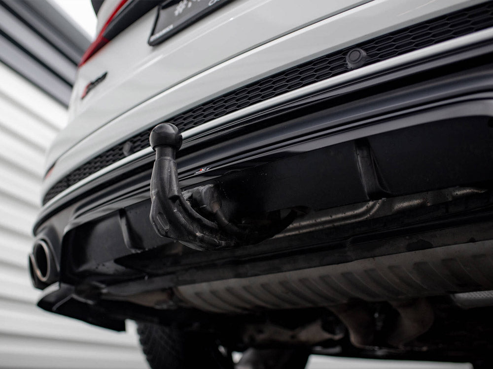 Central Rear Splitter (Vertical Bars) V.2 compatible with Audi SQ8 Mk1