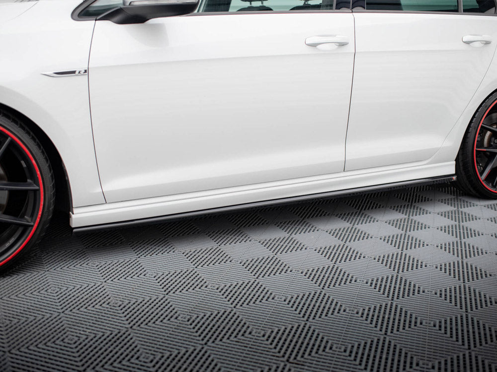 Side Skirts Diffusers V.3 compatible with Volkswagen Golf R / R-Line Mk7