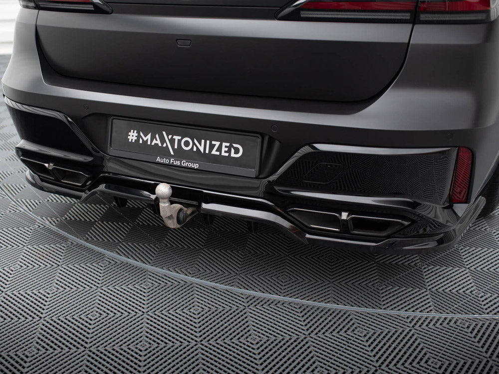 Central Rear Splitter (Vertical Bars) compatible with BMW M760e G70