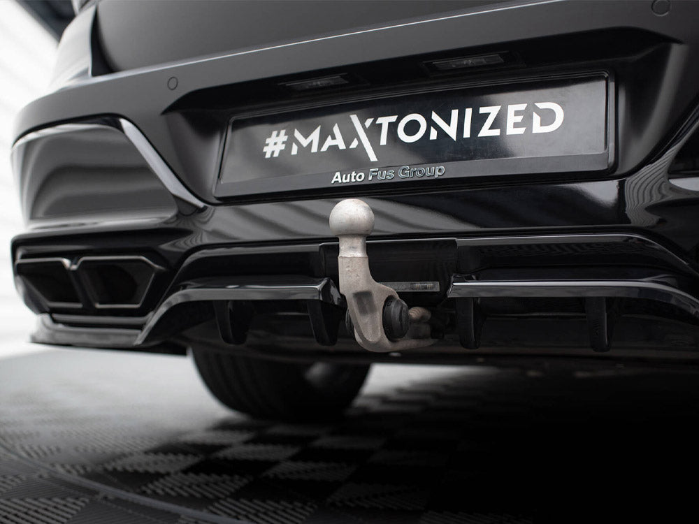 Central Rear Splitter (Vertical Bars) compatible with BMW M760e G70