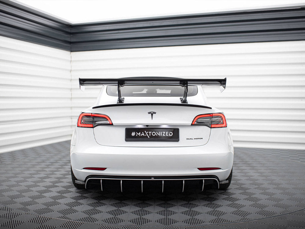 Carbon Spoiler compatible with Tesla Model 3