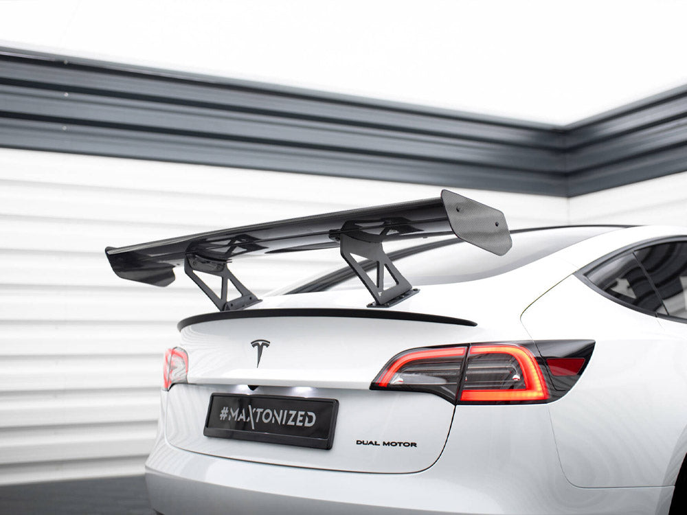 Carbon Spoiler compatible with Tesla Model 3