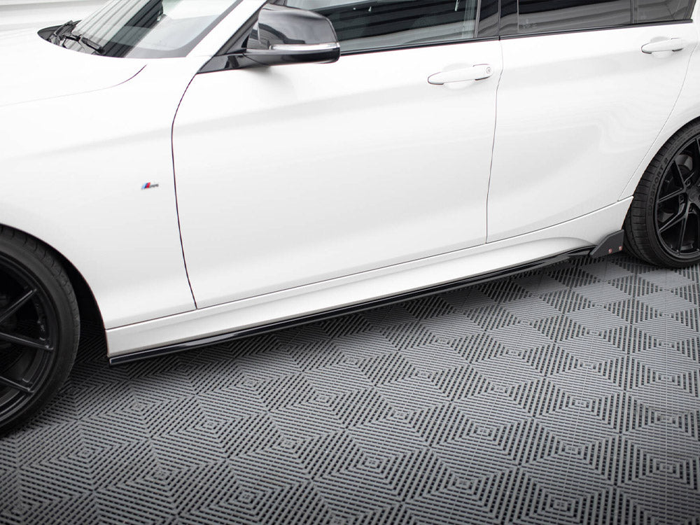 Side Skirts Diffusers V.4 + Flaps compatible with BMW 1 M-Pack / M140i F20 Facelift
