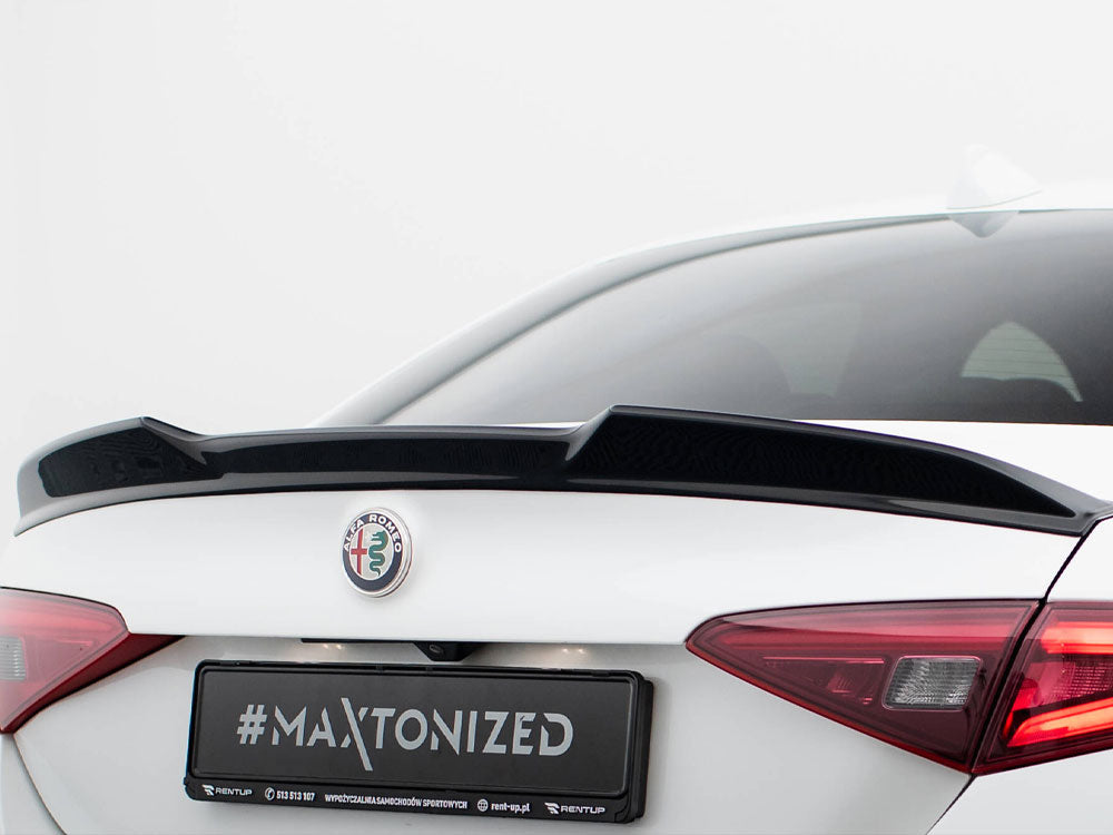 Spoiler CAP 3D compatible with Alfa Romeo Giulia