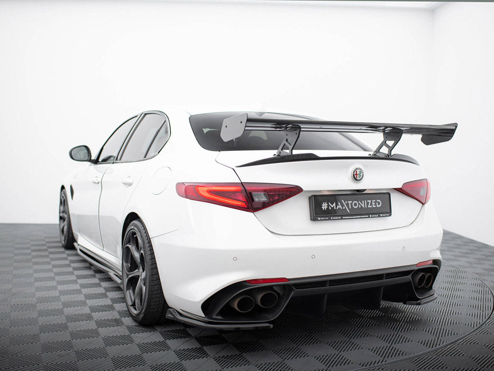 Carbon Spoiler compatible with Alfa Romeo Giulia Quadrifoglio