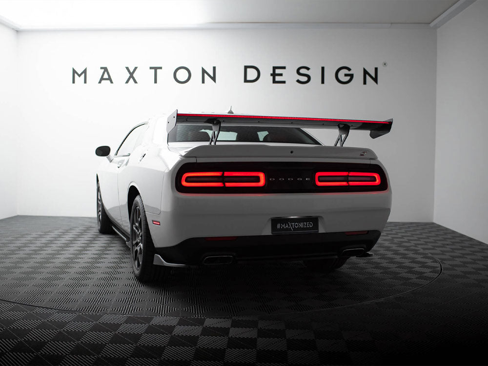 Carbon Spoiler + LED compatible with Dodge Challenger Mk3
