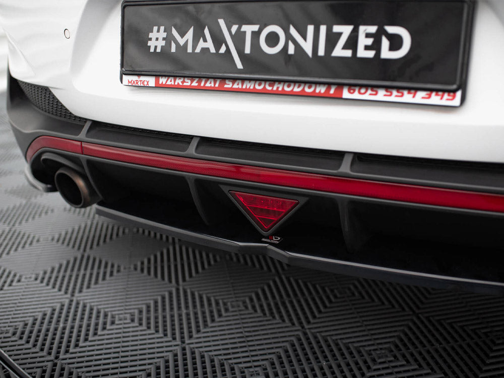 Central Rear Splitter (Vertical Bars) compatible with Hyundai i30 Mk3 N Fastback