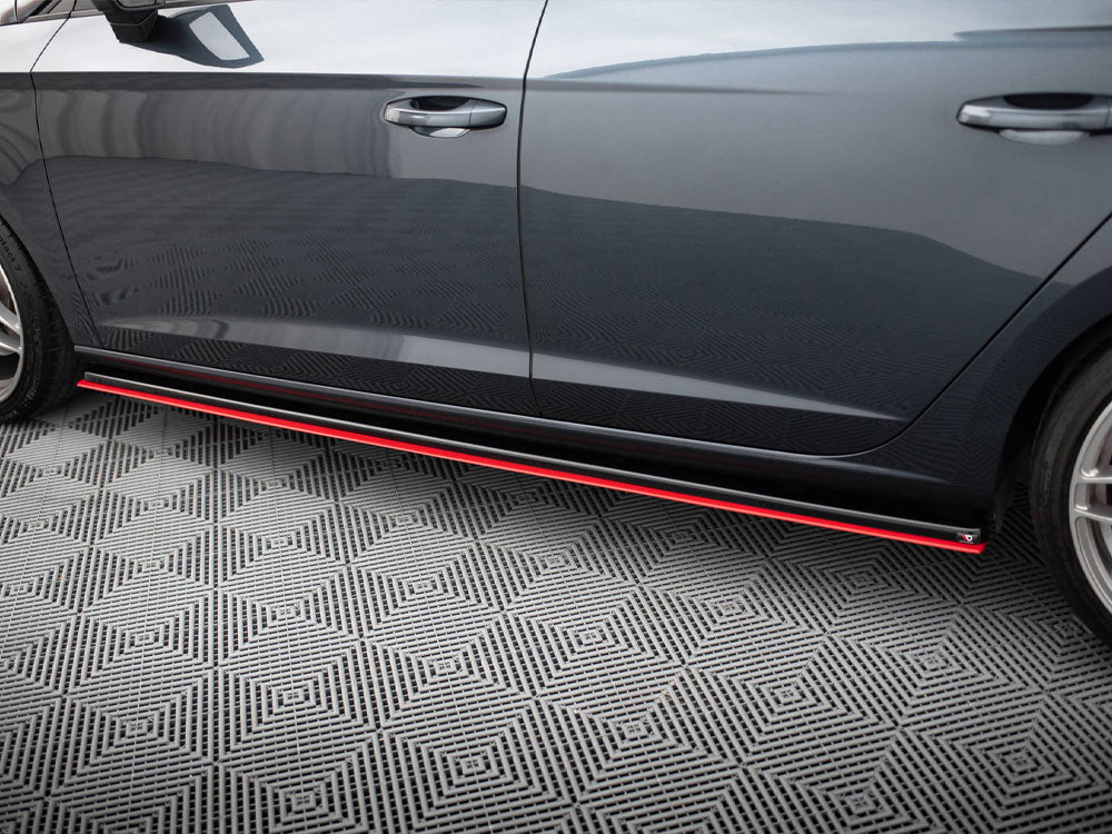 Side Skirts Diffusers V.3 compatible with SEAT Leon Mk3 Cupra / FR Facelift