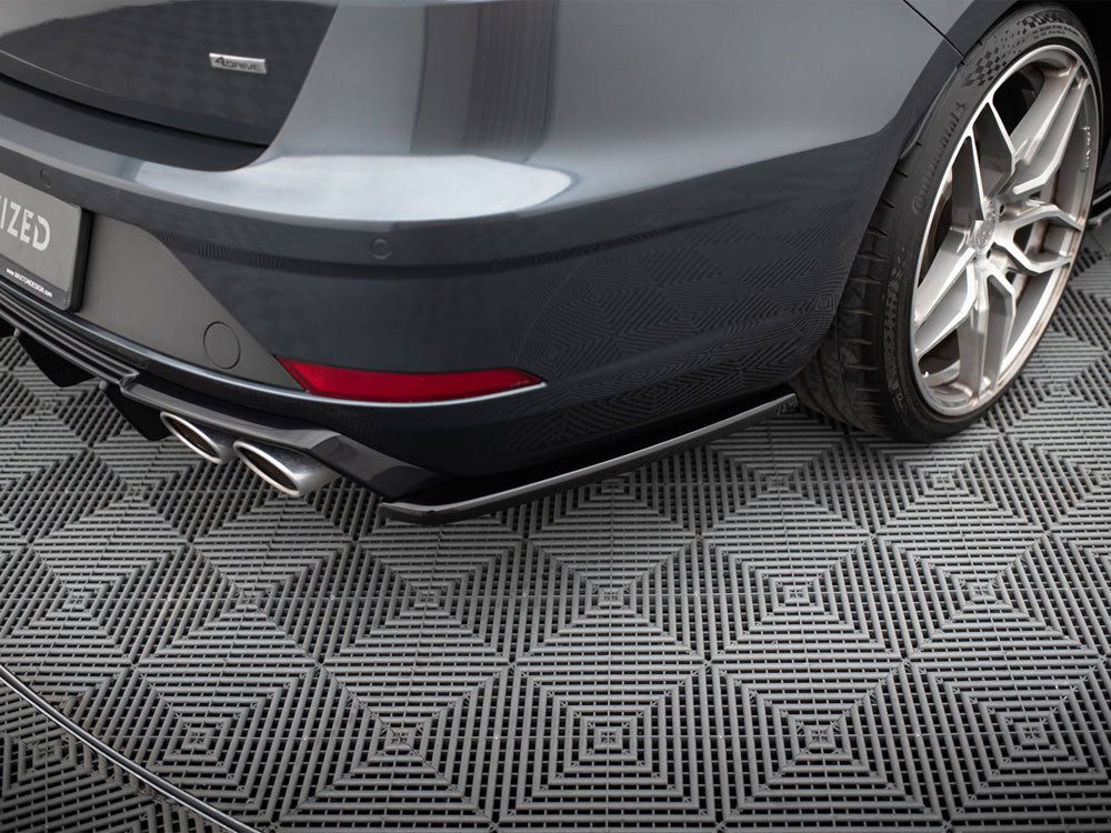 Rear Side Splitters V.2 compatible with SEAT Leon Cupra Mk3 FL Sportstourer