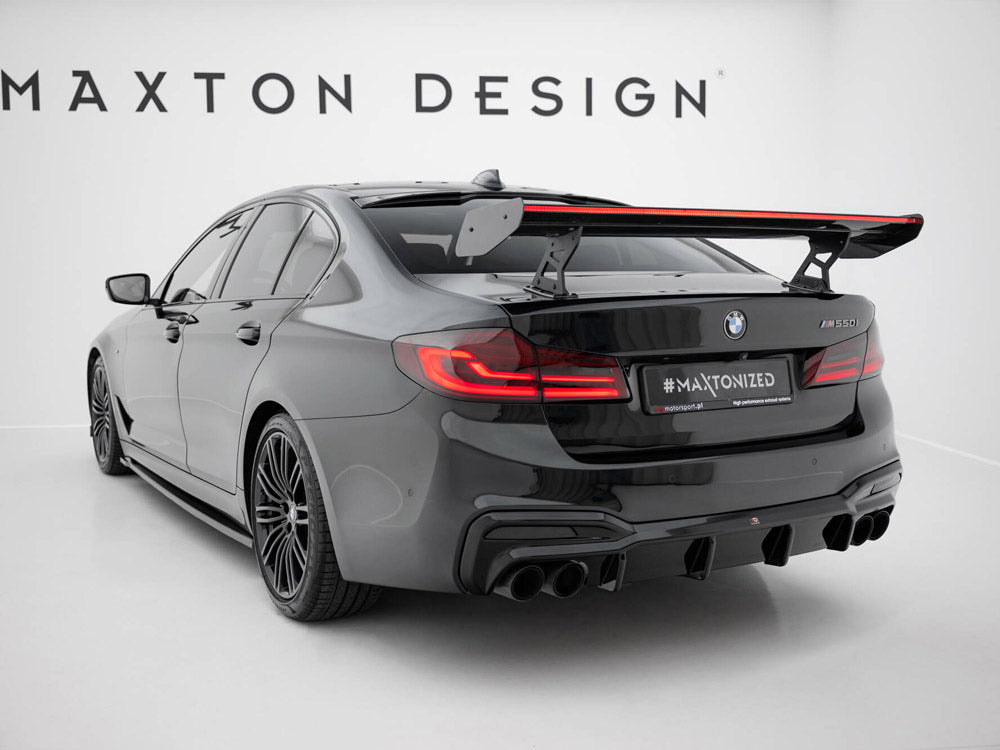 Carbon Spoiler With Internal Brackets Uprights + LED compatible with BMW 5 / M5 Sedan G30 / F90