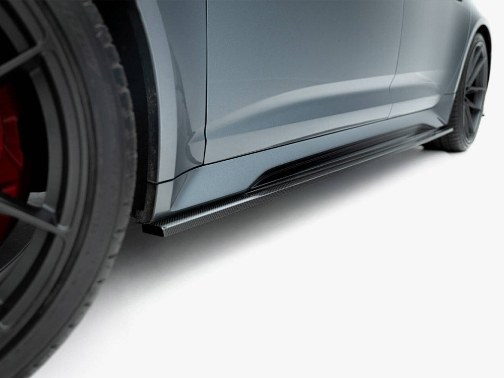 Prepreg Carbon Fiber Side Skirts compatible with Audi RS 6 C8 / C8 Facelift