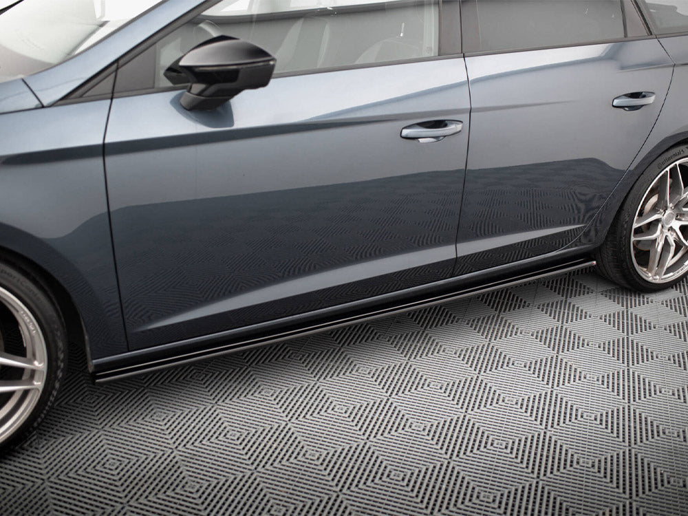 Side Skirts Diffusers V.1 compatible with SEAT Leon Mk3 Cupra / FR Facelift