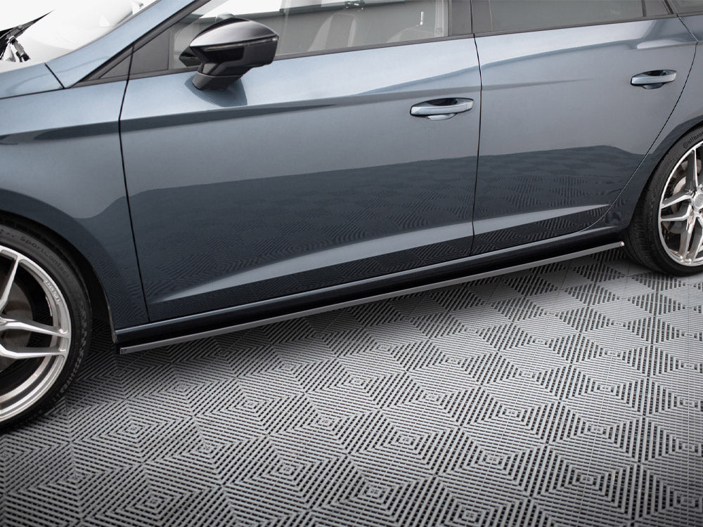 Side Skirts Diffusers V.2 compatible with SEAT Leon Mk3 Cupra / FR Facelift
