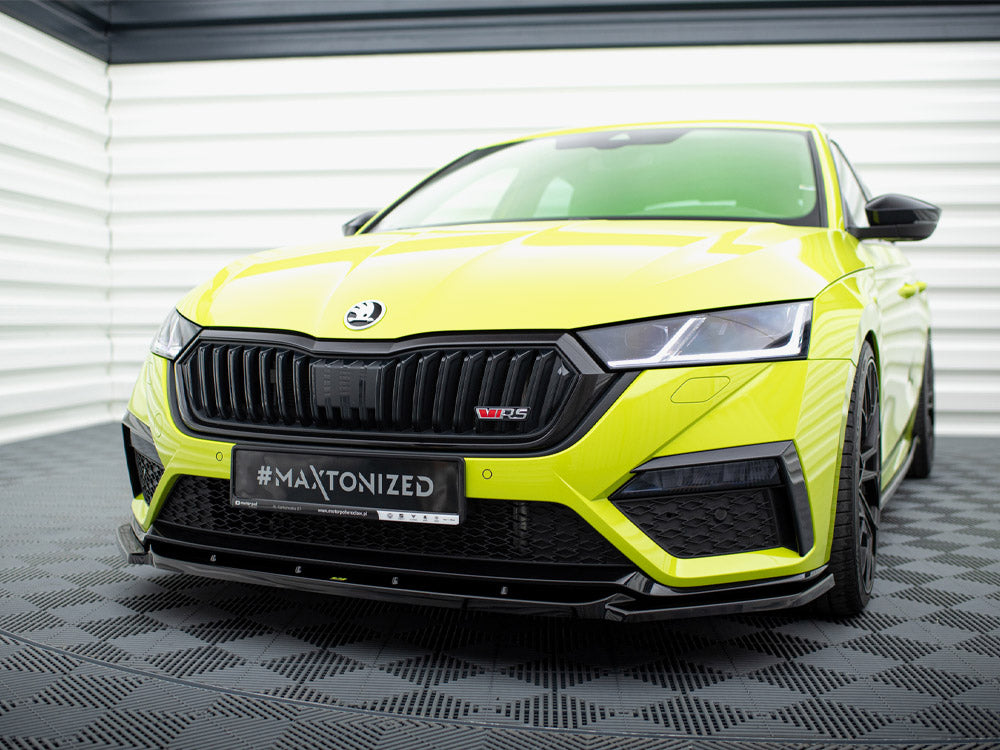 Full Body Kit compatible with Skoda Octavia RS Mk4