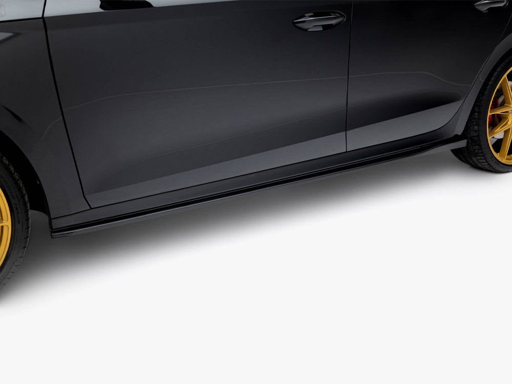 Full Body Kit compatible with Skoda Octavia RS Mk4 Facelift